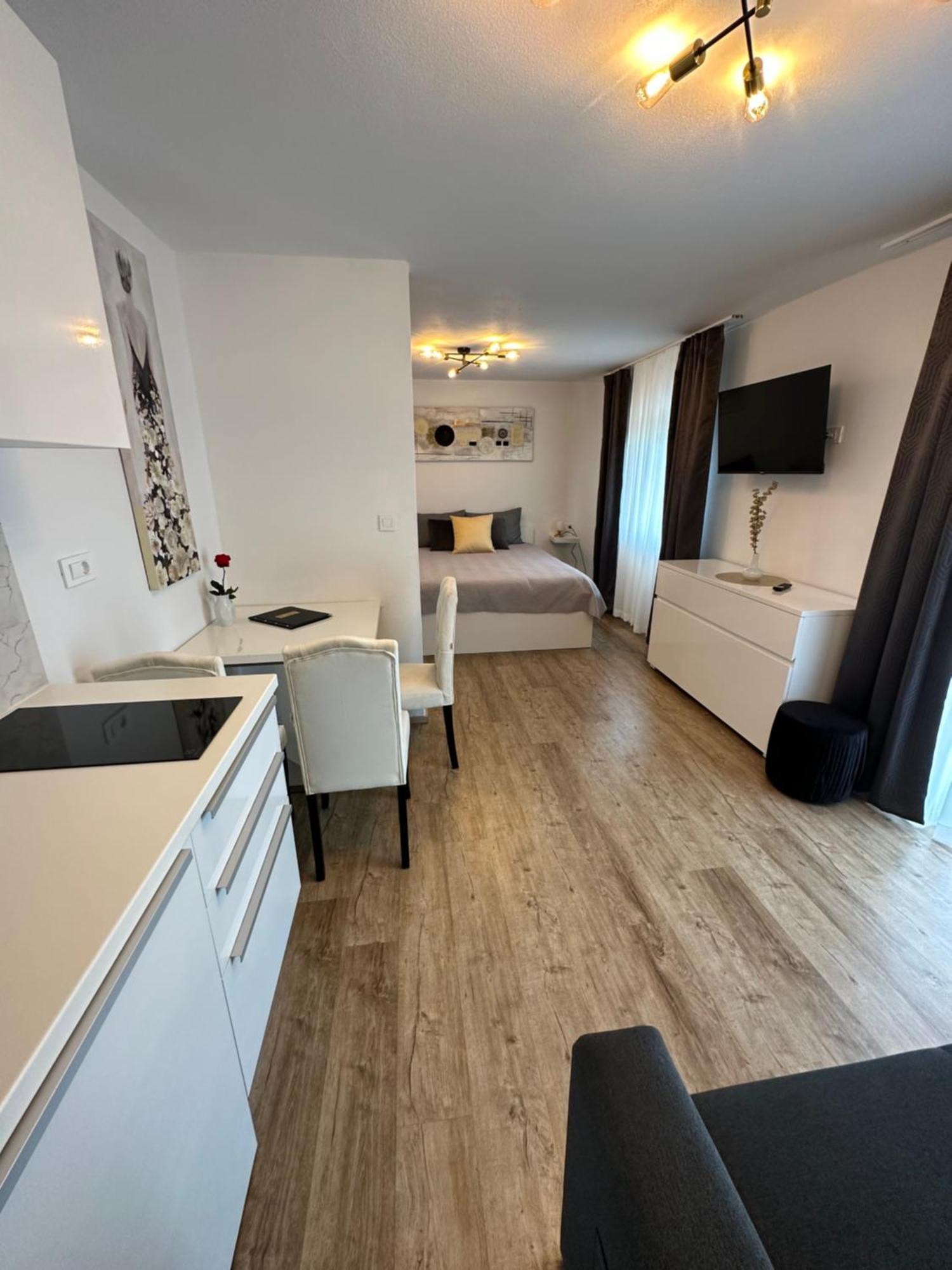 Apartmaji Meli Pu Izola Exteriér fotografie